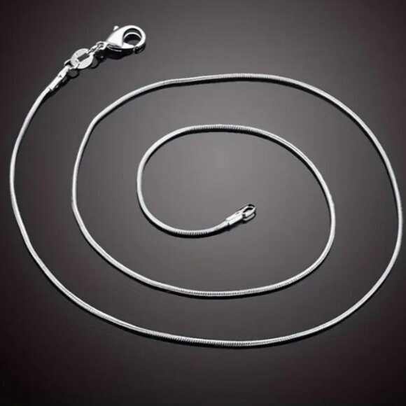 Triangular Blue Green Druzy Crystal Silverplated Unique Fashion Pendant Necklace - Picture 6 of 6